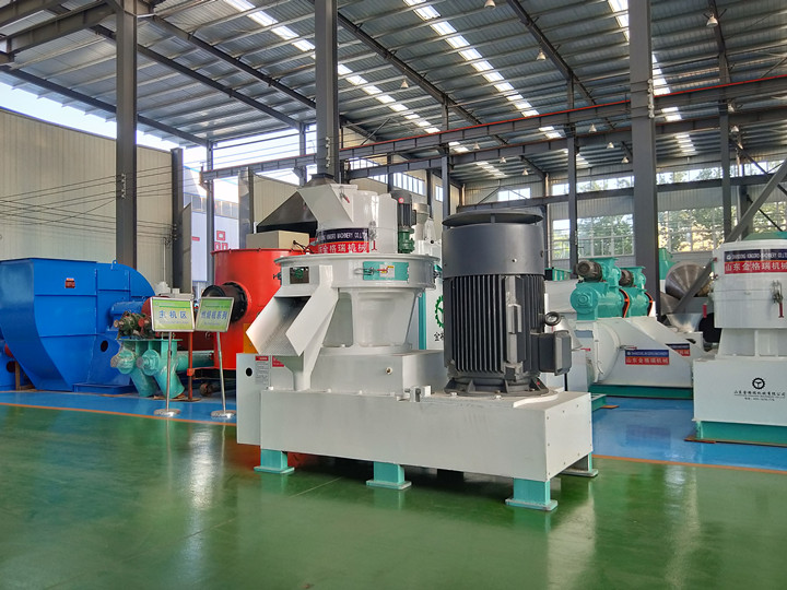 鋸末顆粒機(jī)展示圖 鋸末顆粒機(jī)展示圖