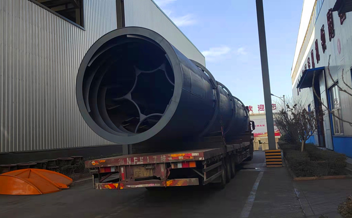 顆粒機生產線之烘干筒已裝車完成 顆粒機生產線之烘干筒已裝車完成